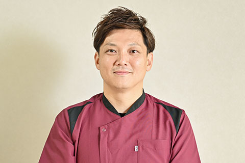 院長：梅本尚志