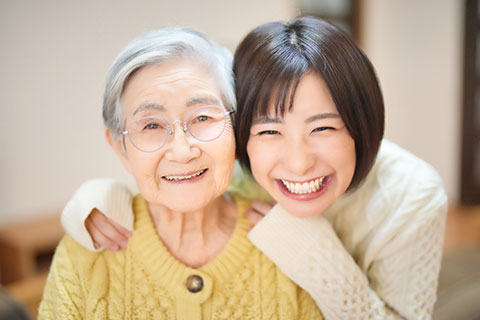 喜んでいる家族のイメージ